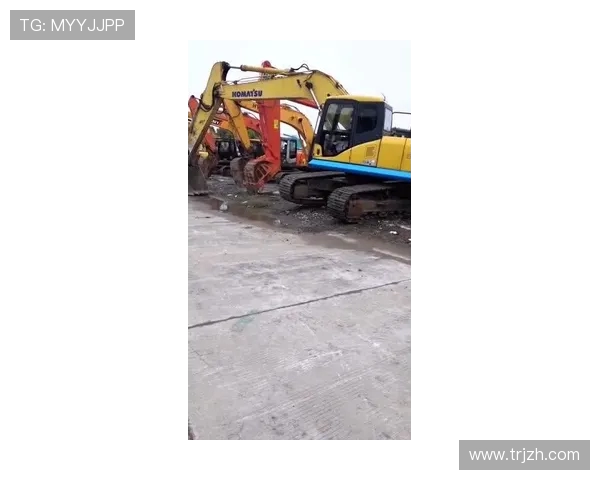 挖掘机行走踏板故障维修